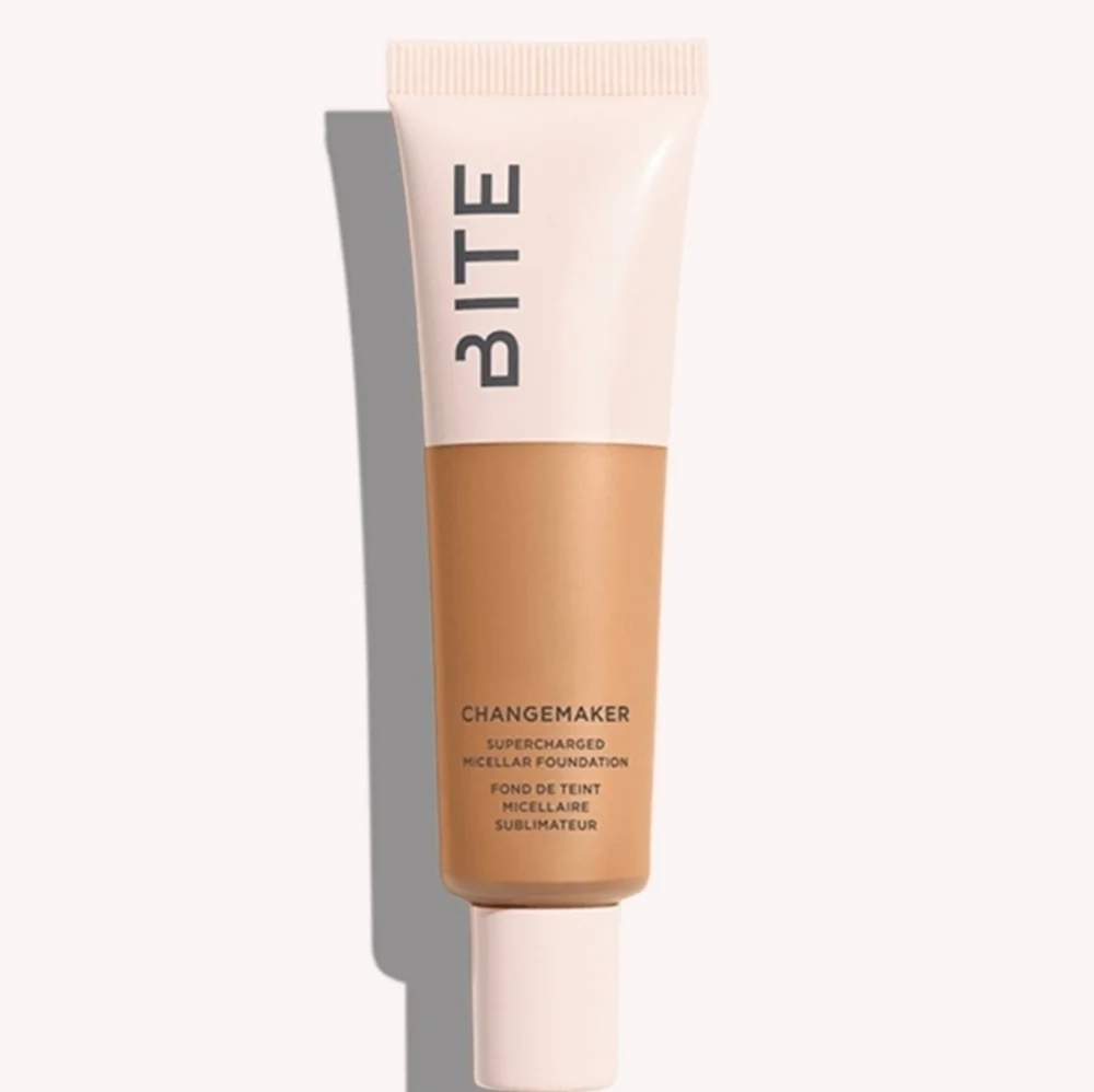⭐️40% Off⭐️ Bite Beauty Changemaker Supercharged Foundation M70 - Discontinued